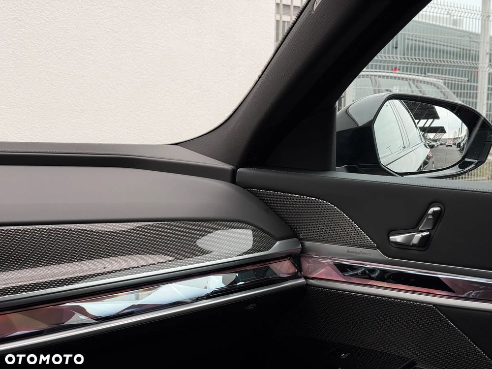 BMW Seria 7 - 27