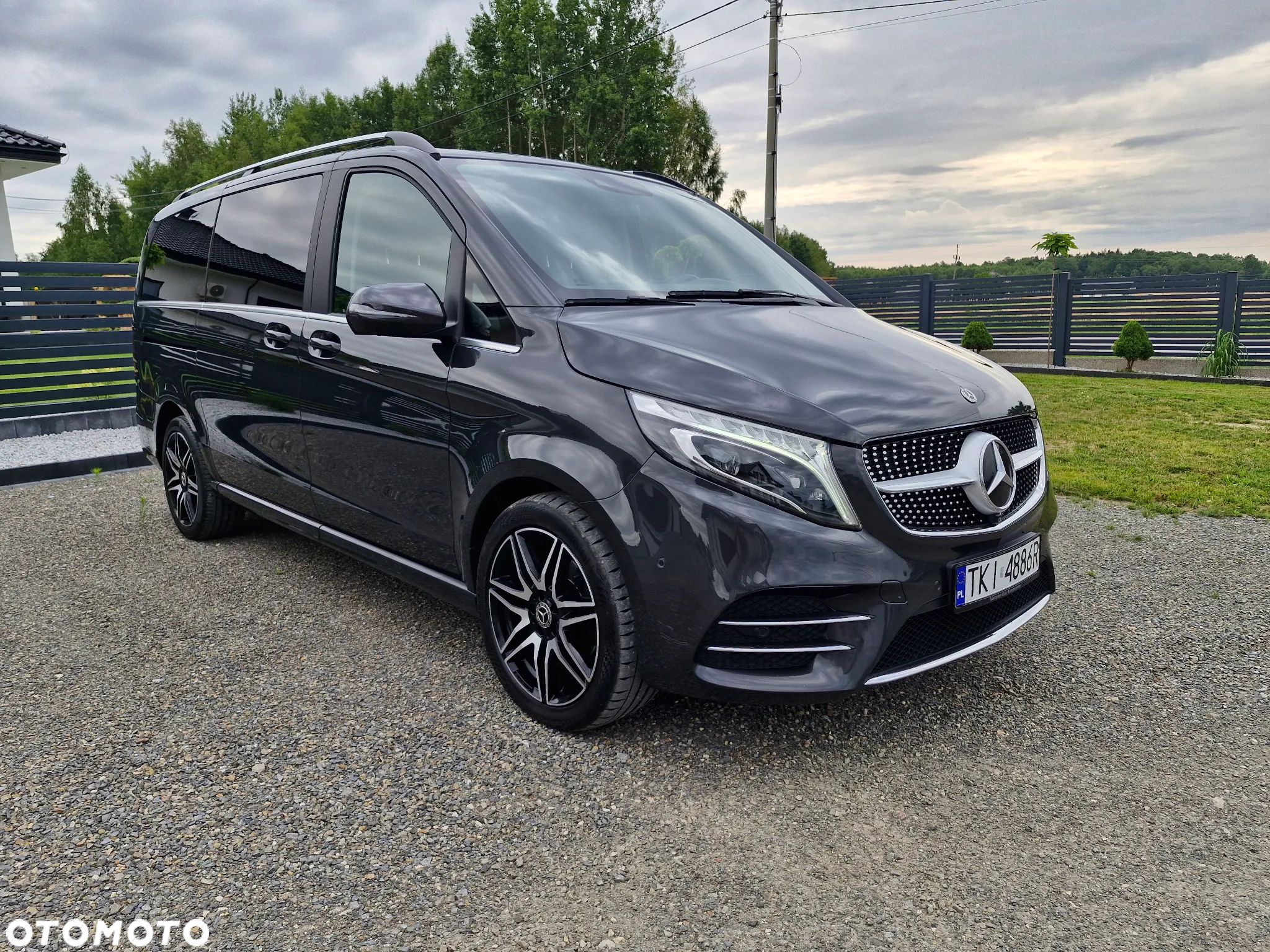 Mercedes-Benz Klasa V 300 d lang 4Matic 9G-TRONIC Avantgarde Edition - 1
