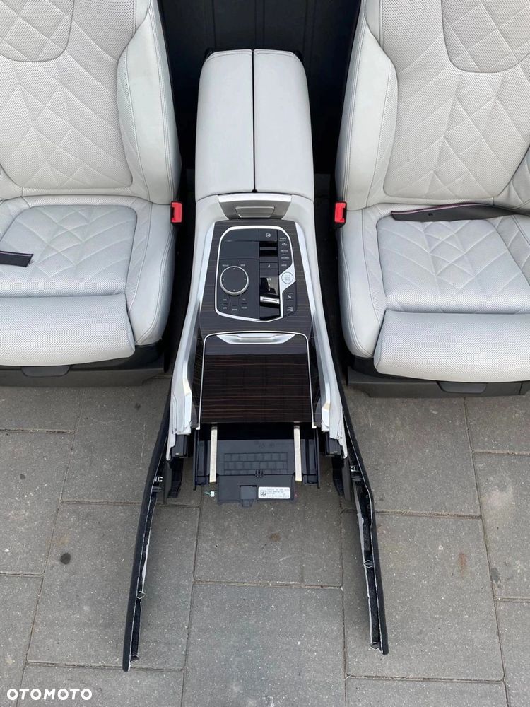 FOTELE TAPICERKA BOCZKI KANAPA TUNEL BMW X6 G06 SENSAFIN SILVERSTONE GRZANE - 2