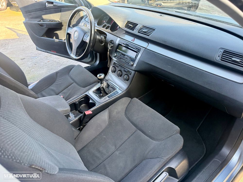 VW Passat Variant 1.9 TDi Confortline - 48