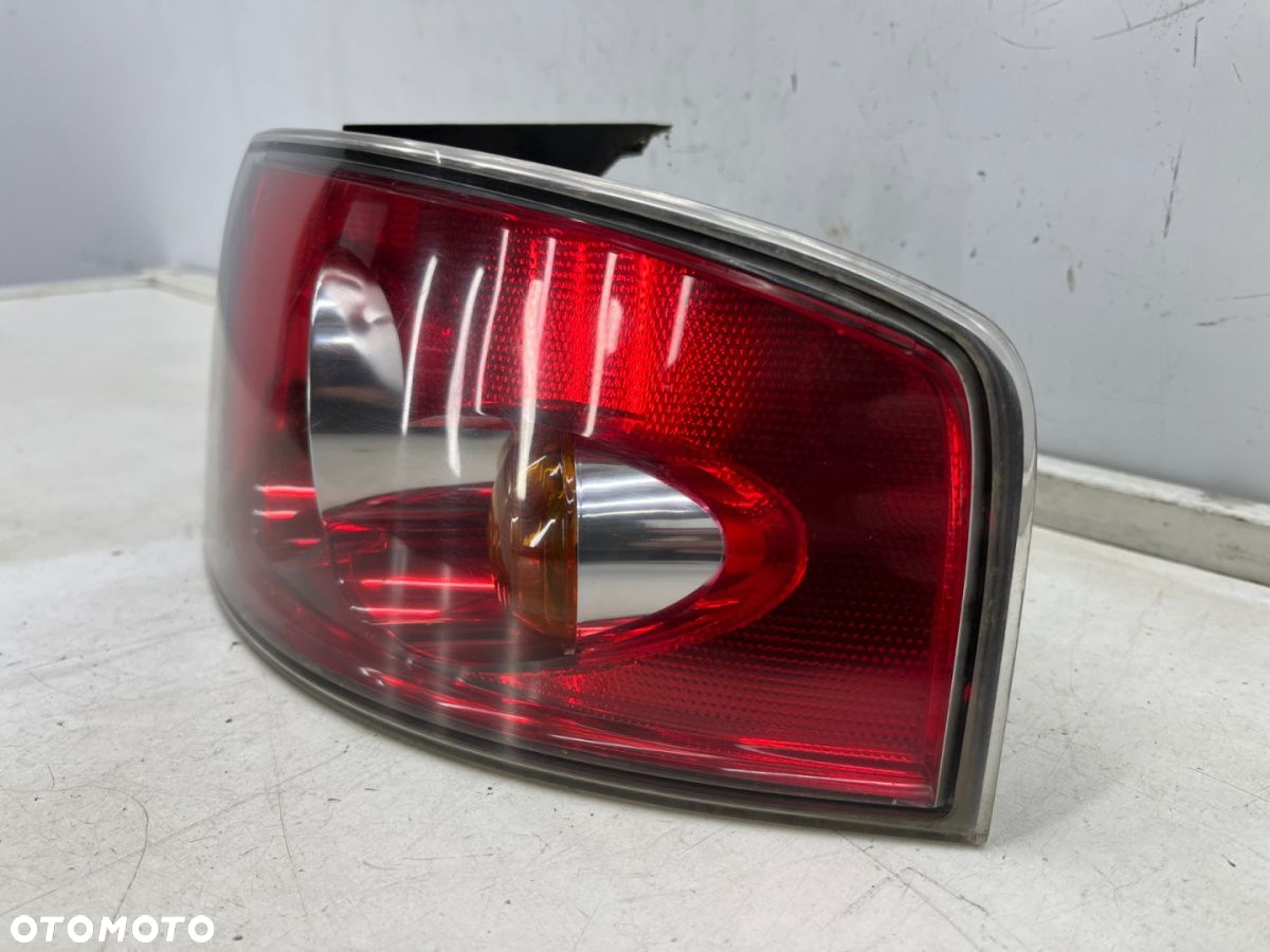 Lampa Seat Ibiza 3 III 6L 02-08r. 3Drzwi 5Drzwi PRAWA tylna w błotnik oryginalna prawy tył 6l6945112 - 7