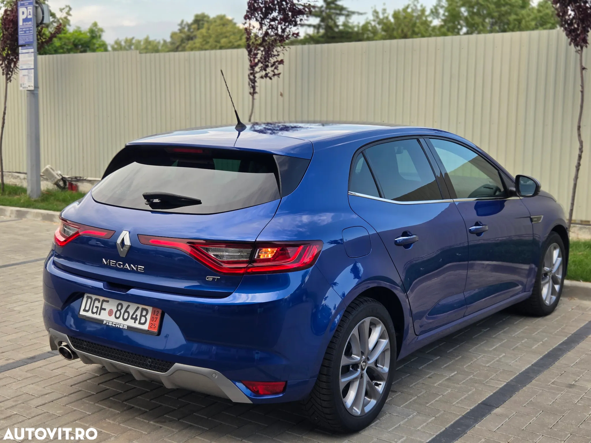 Renault Megane ENERGY TCe Zen - 8