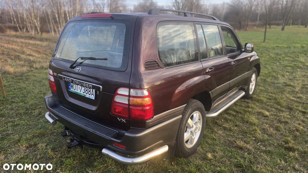 Toyota Land Cruiser 4.7 V8 - 7