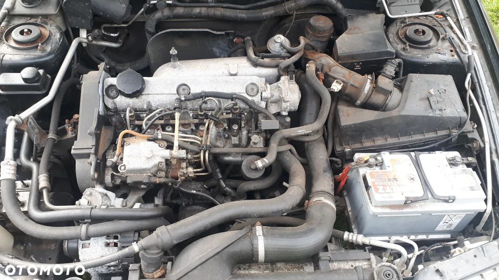 Volvo V40 1,9TD Wszystkie części Silnik skrzynia koła drzwi maska lampy szyby fotele - 17