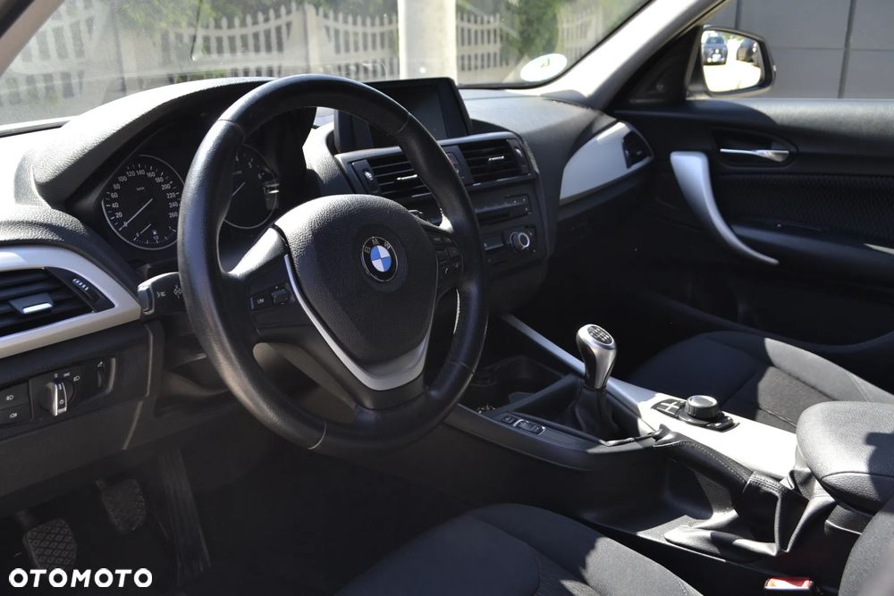 BMW Seria 1 118i Sport Line - 21