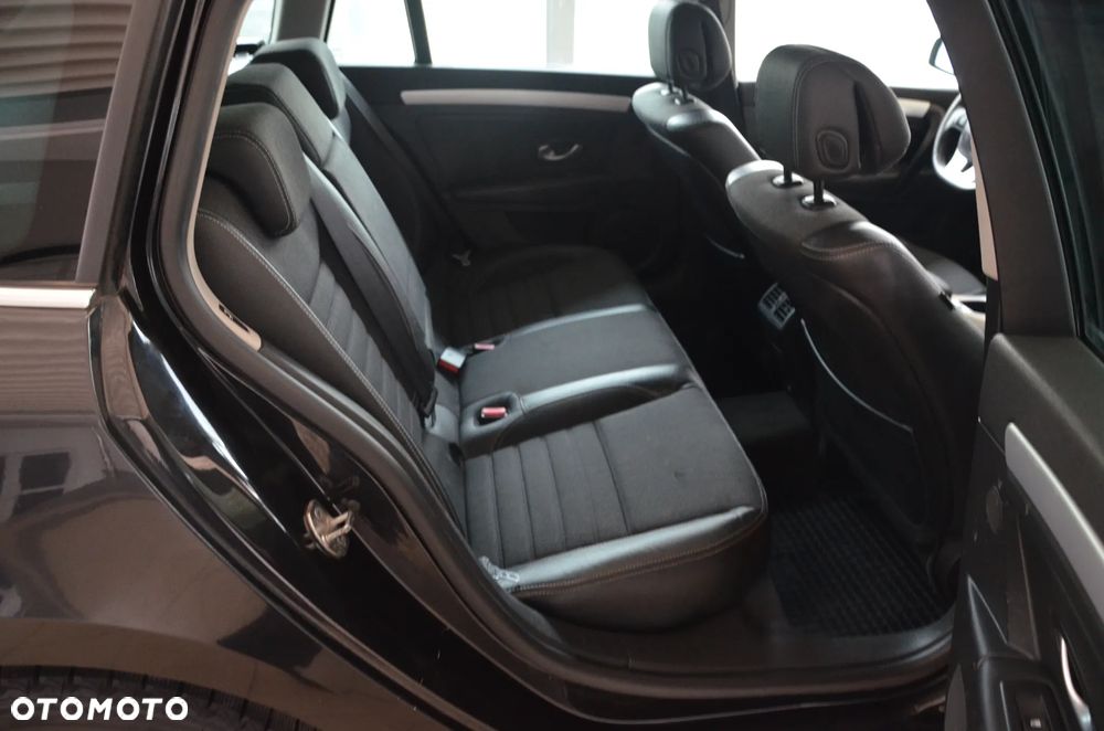 Renault Laguna 2.0 DCi FAP Initiale - 33