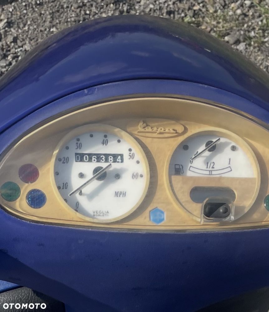 Piaggio Vespa - 9
