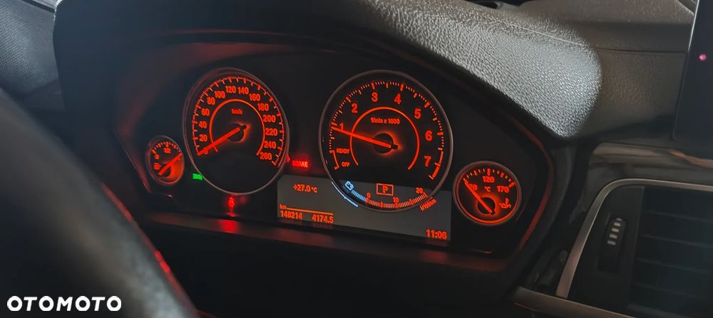BMW Seria 3 330i xDrive Edition Luxury Line Purity - 34