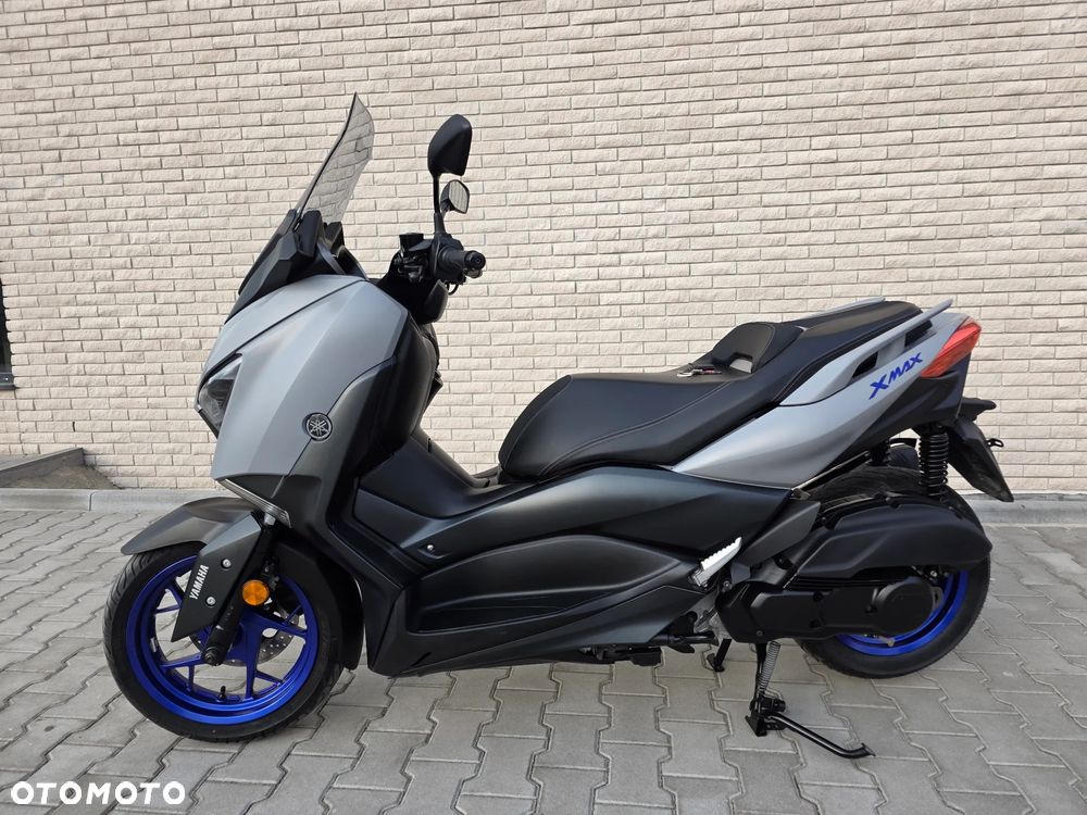 Yamaha X-max - 4