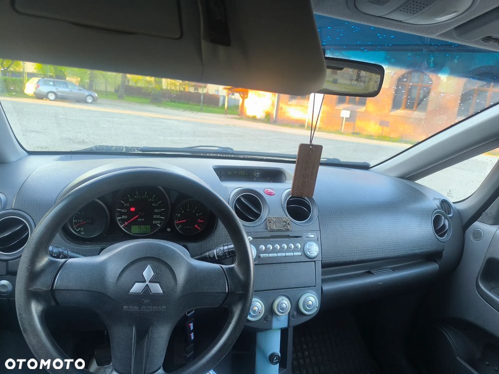 Mitsubishi Colt 1.3 Inform - 8