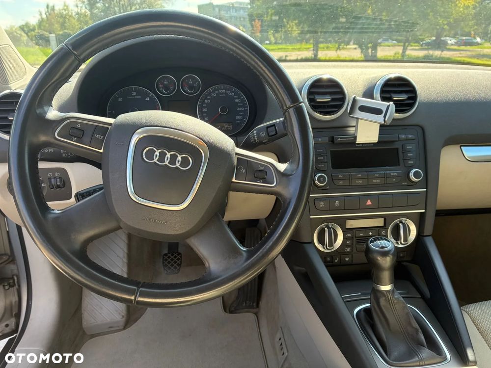 Audi A3 Sportback 2.0 TDI DPF Ambiente - 19