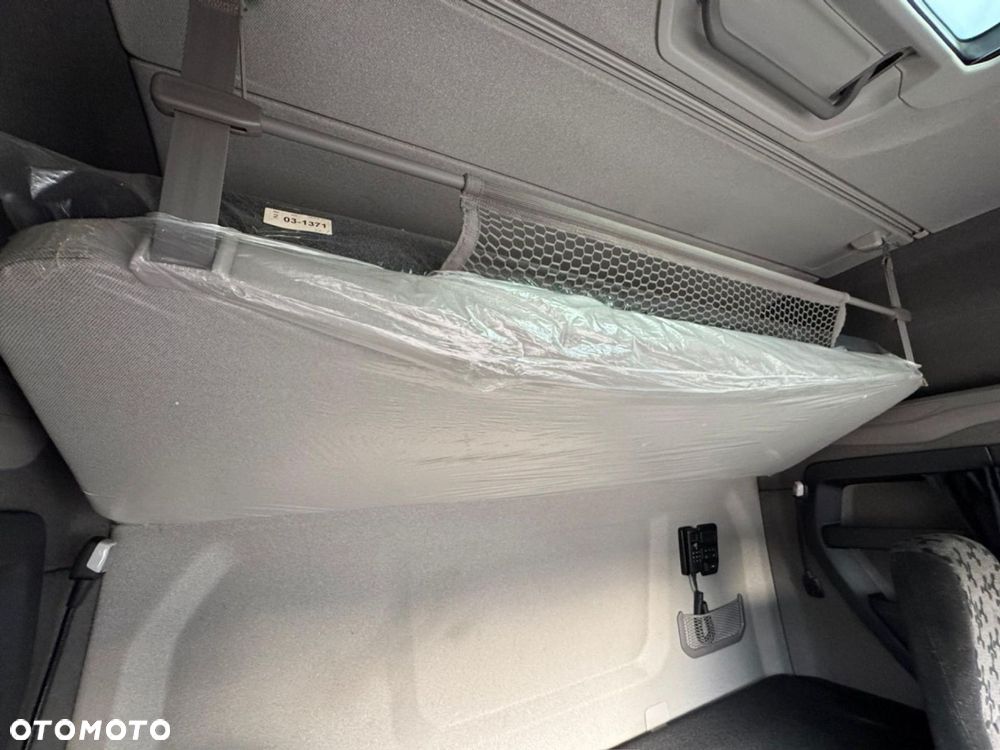 Scania R 460 A4x2NA - 17