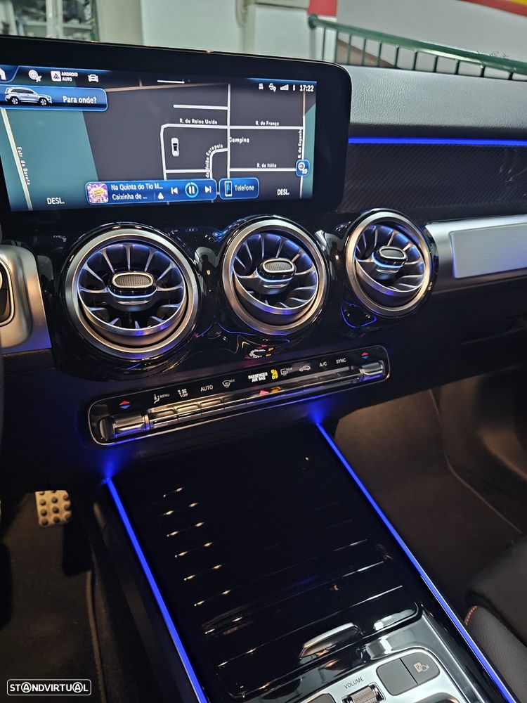 Mercedes-Benz GLB 200 AMG Line - 17