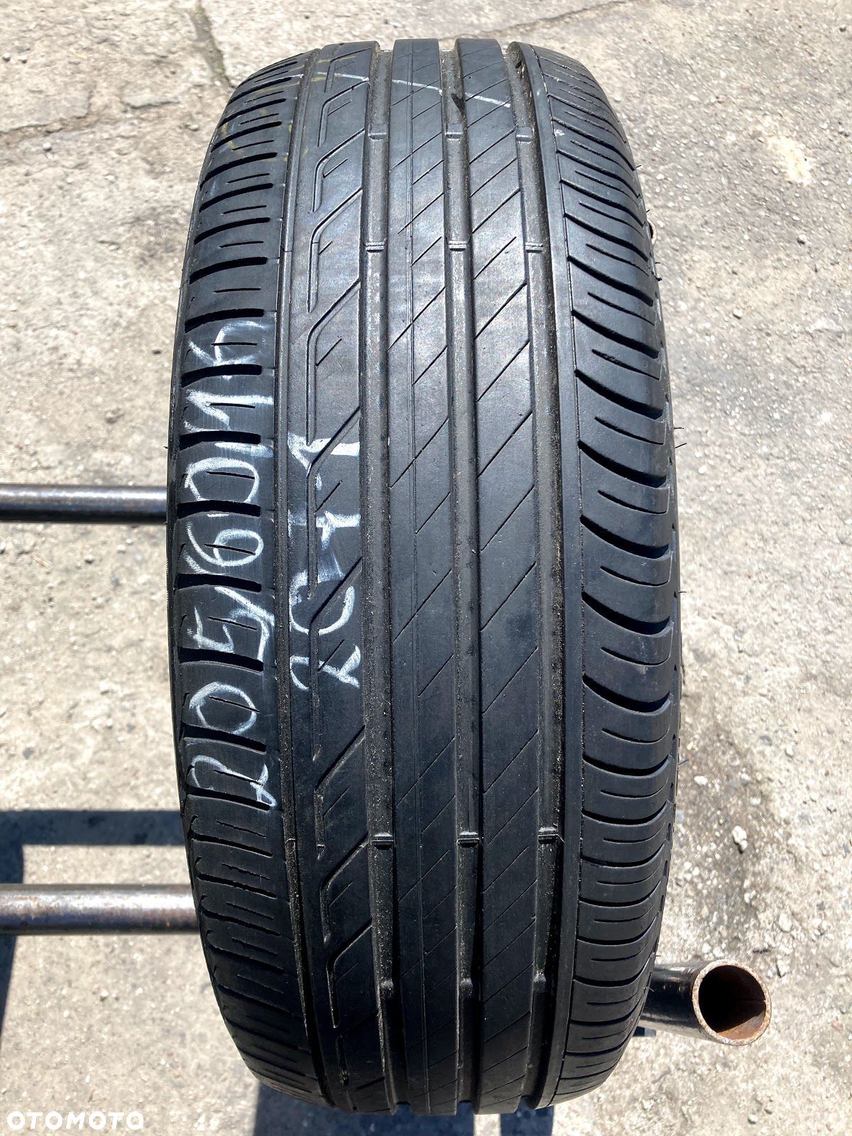 205/60/16 Bridgestone Drive Guard 96V - 1