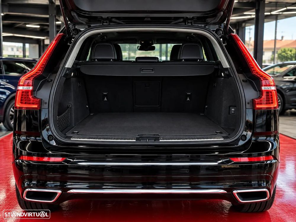 Volvo XC 60 2.0 B4 Inscription Geartronic - 8