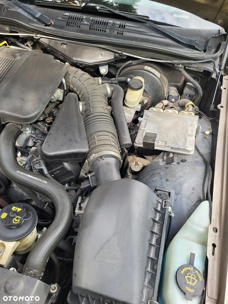 Ford Crown ver-4-6-ltd-lx - 15