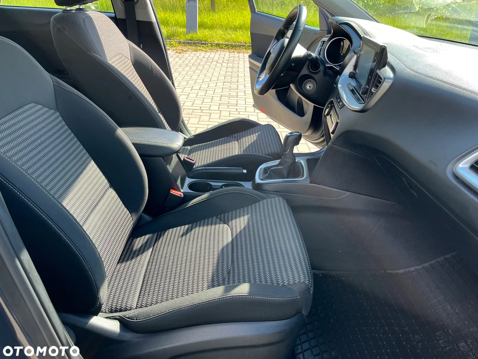 Kia Ceed 1.5 T-GDI M - 20