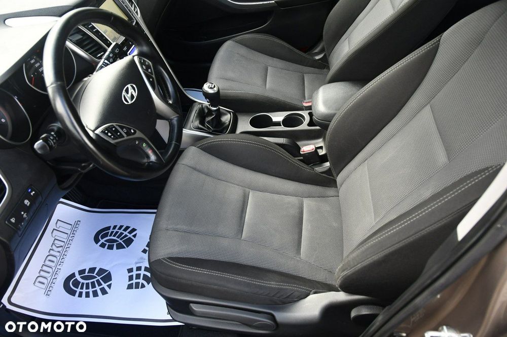 Hyundai i30 - 15