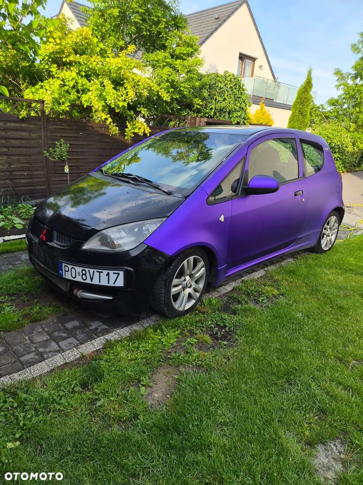 Mitsubishi Colt - 1