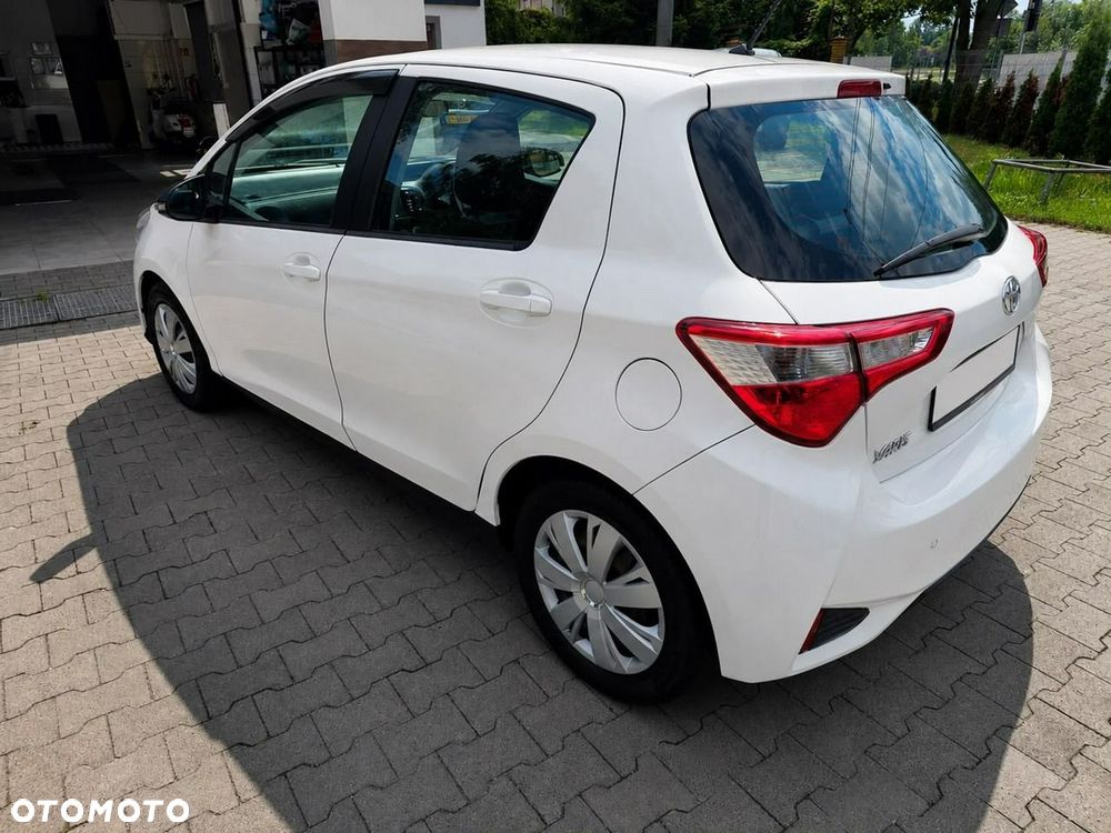 Toyota Yaris - 8