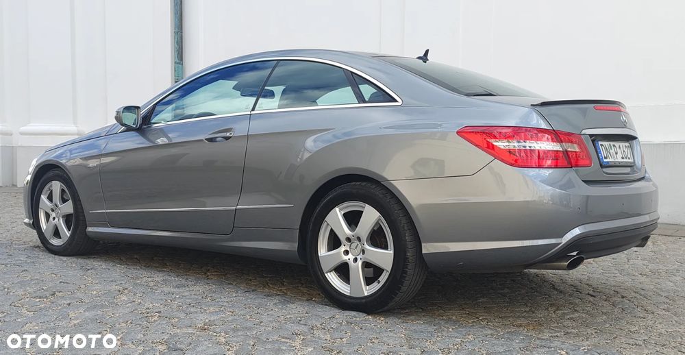 Mercedes-Benz Klasa E 350 CDI DPF BlueEFFICIENCY 7G-TRONIC Avantgarde - 3