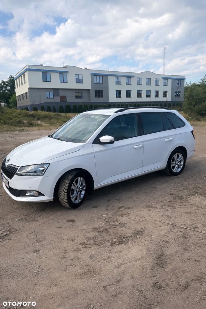 Skoda Fabia - 4