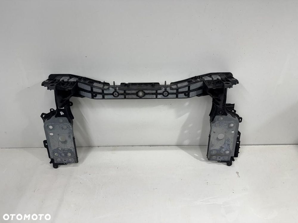Pas przód  Renault Megane e tech 625004819R