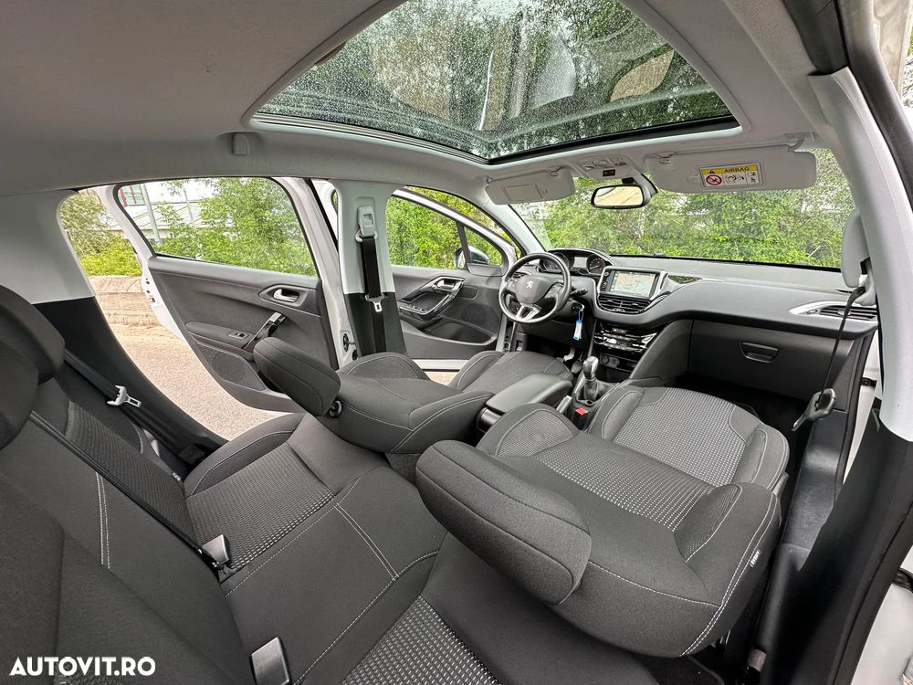 Peugeot 208 Blue-HDi 100 Stop&Start Allure - 19