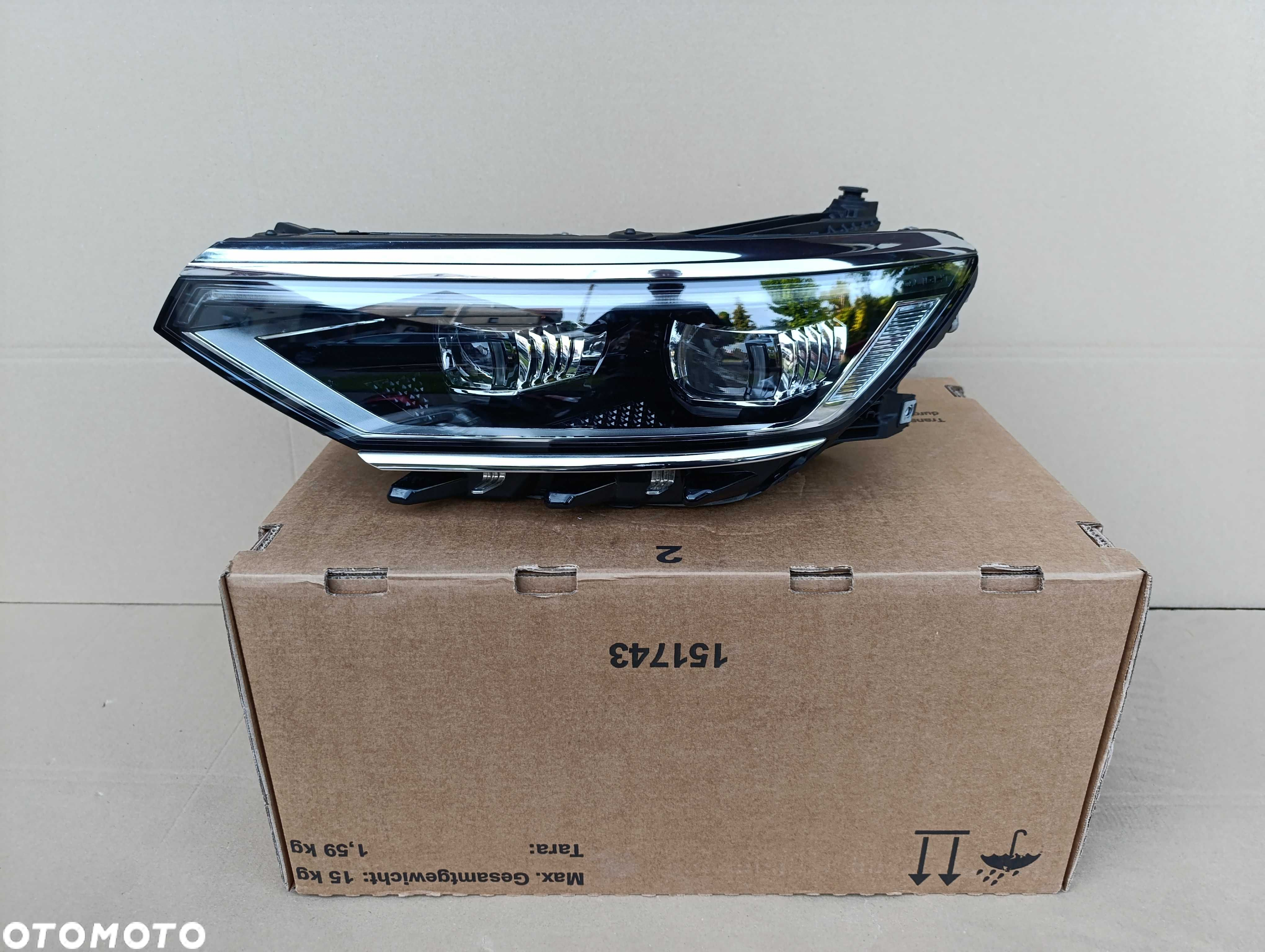 VW PASSAT B8 LIFT lampa lewa przód przednia IQ full led 3G1.941.081T - 3