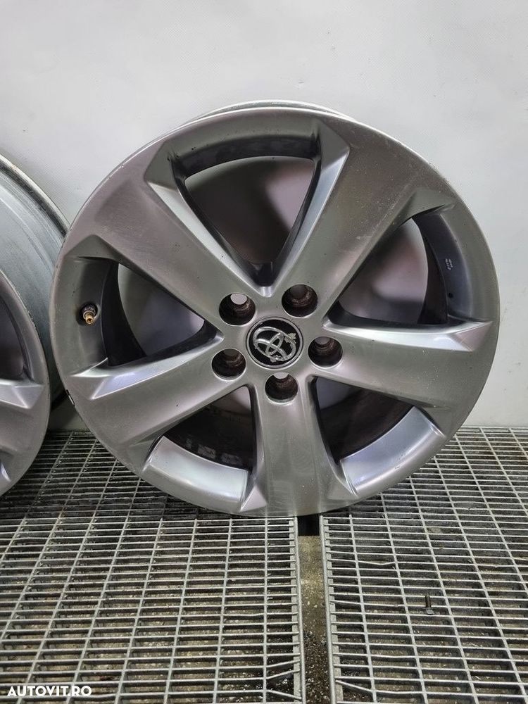 Jante aliaj Toyota Rav 4 IV 2012 - 2015 (1492) R17 ET39 5*114.3 - 5