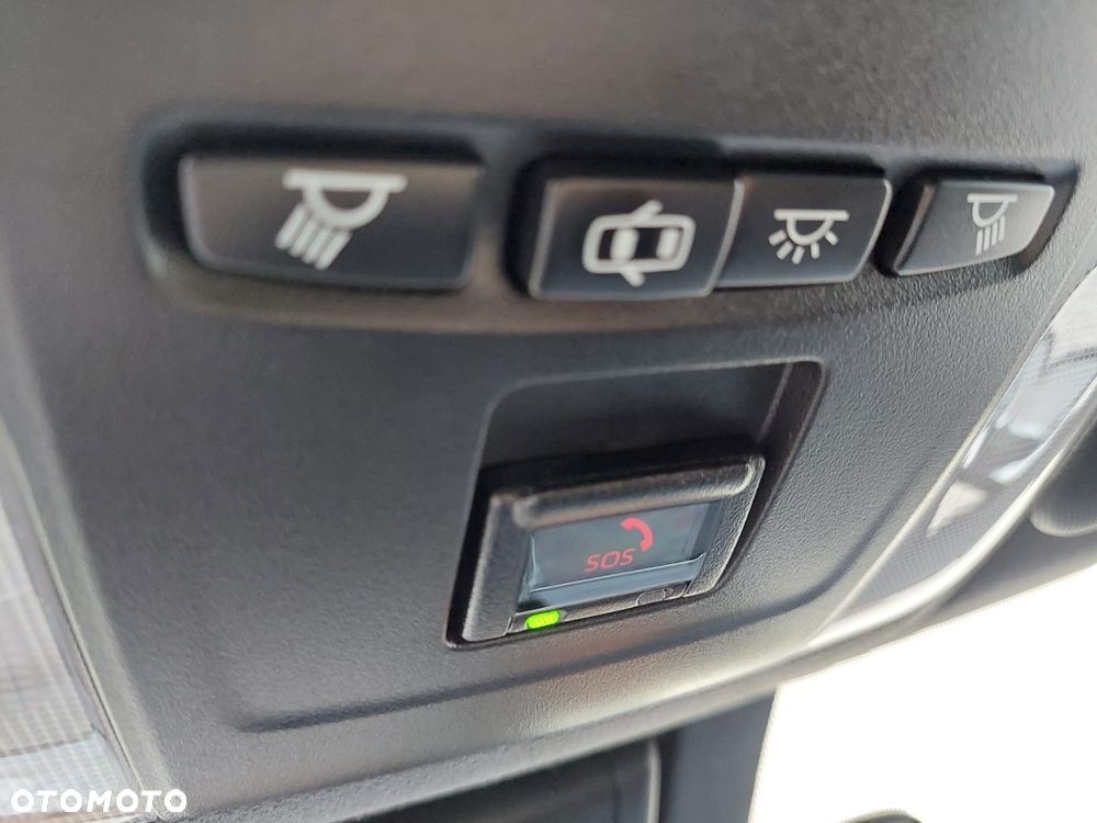 Toyota Corolla ver-1-8-hybrid-comfort - 28