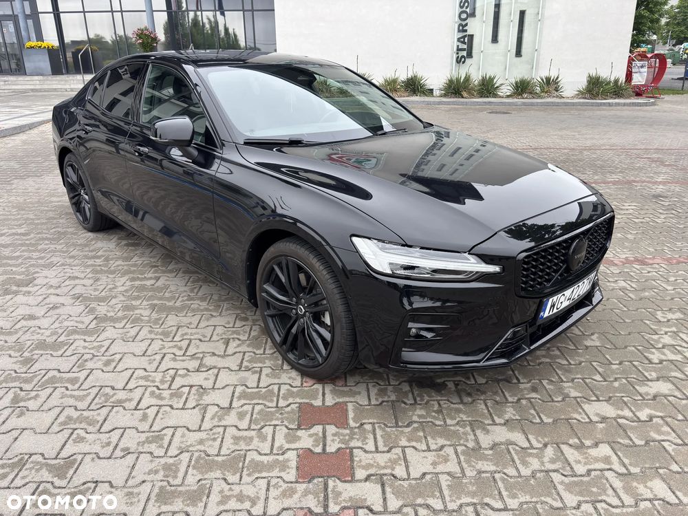 Volvo S60 B5 B Ultimate Dark - 12