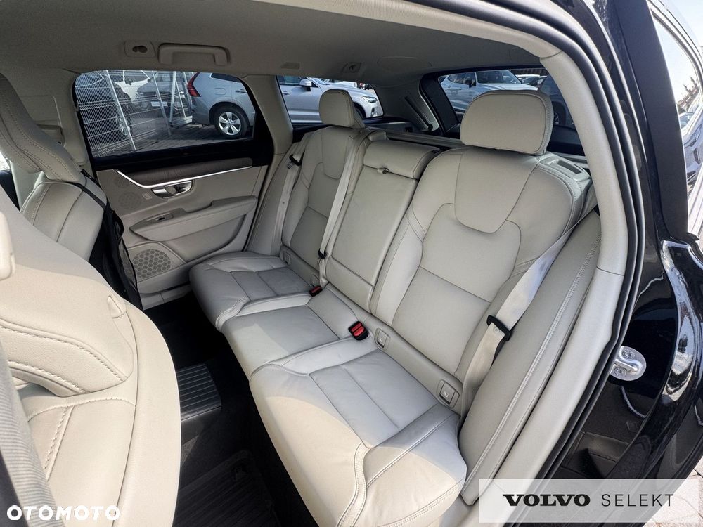 Volvo V90 - 32
