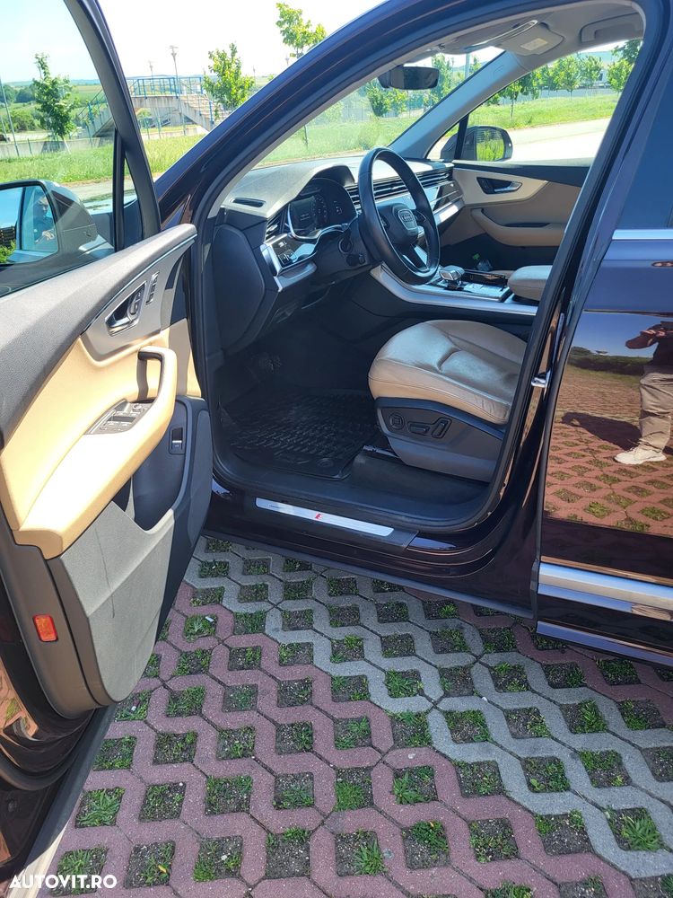 Audi Q7 - 6