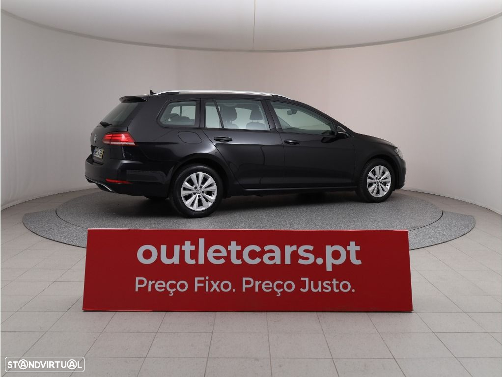 VW Golf Variant 1.6 TDi Confortline - 17
