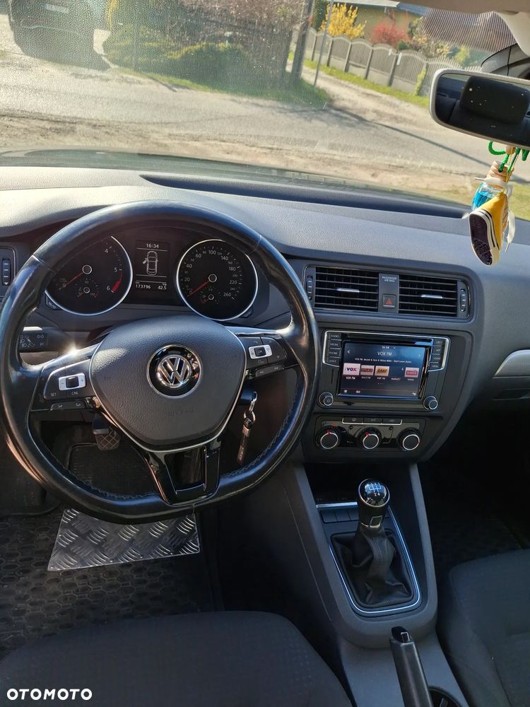 Volkswagen Jetta 2.0 TDI DPF BMT Comfortline - 29