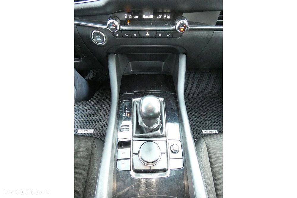 Mazda 3 2.0 mHEV Hikari - 14