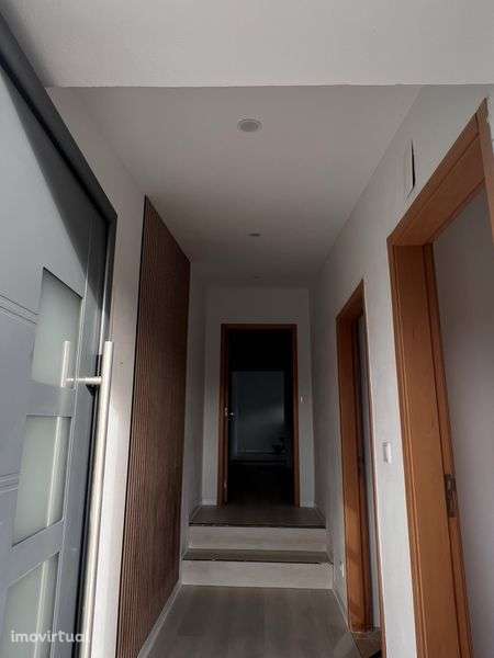 Moradia T2 com quintal Aguiar, Évora - venda - Grande imagem: 3/10