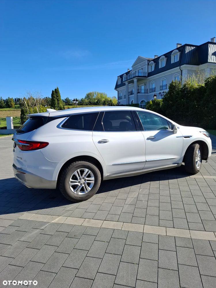 Buick Enclave - 12