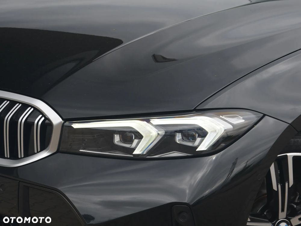 BMW Seria 3 318i M Sport - 13