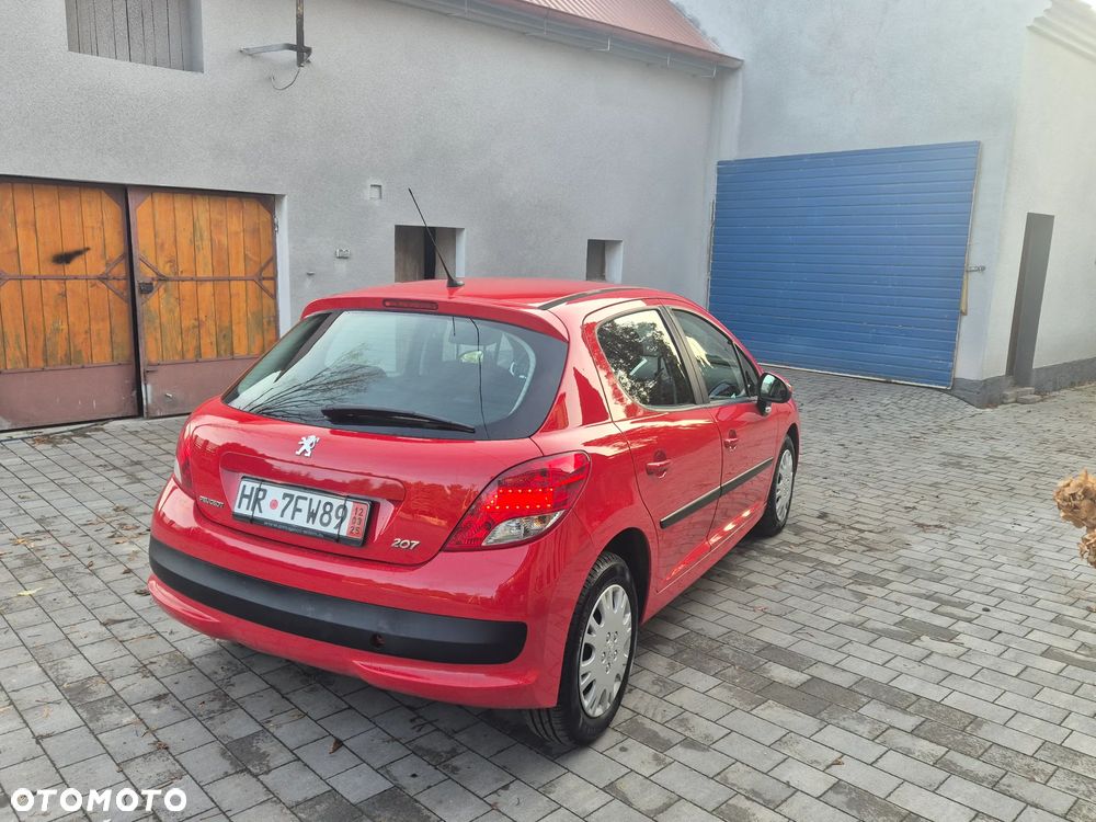 Peugeot 207 95 VTi Family - 9