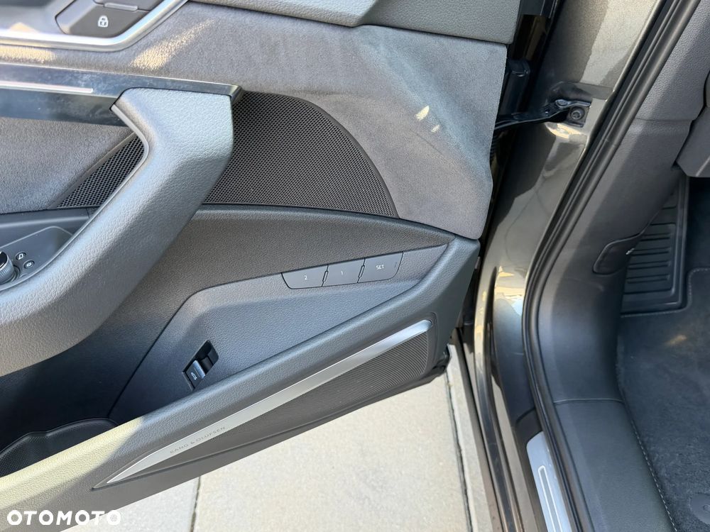 Audi Q8 Sportback e-tron - 21
