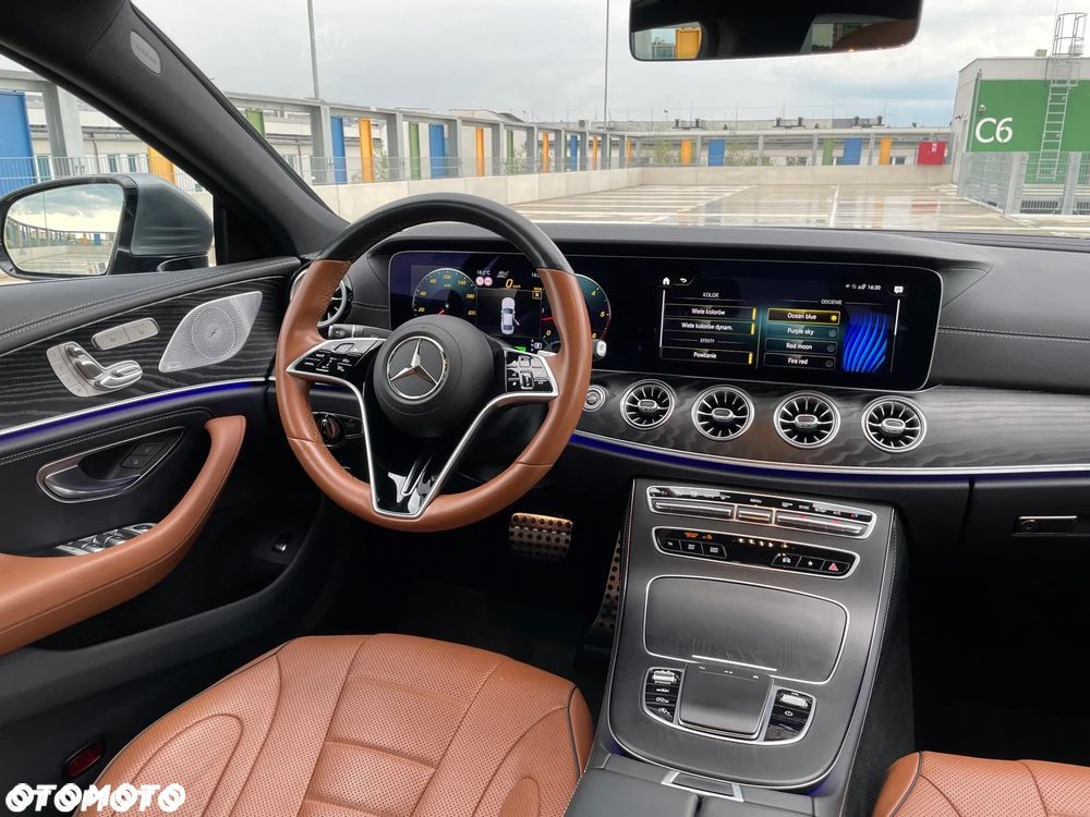 Mercedes-Benz CLS 300 d 4Matic 9G-TRONIC AMG Line - 23