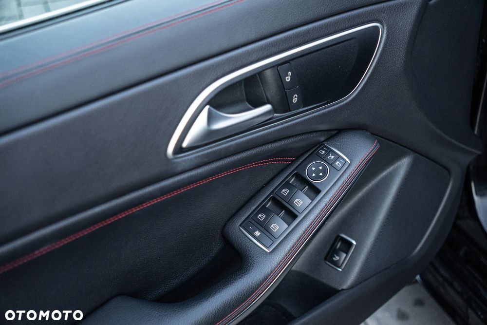 Mercedes-Benz CLA 180 d 7G-DCT AMG Line - 29