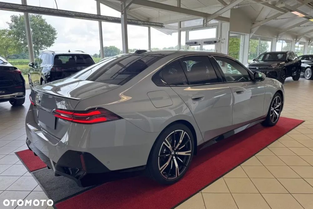 BMW Seria 5 520i mHEV M Sport - 7