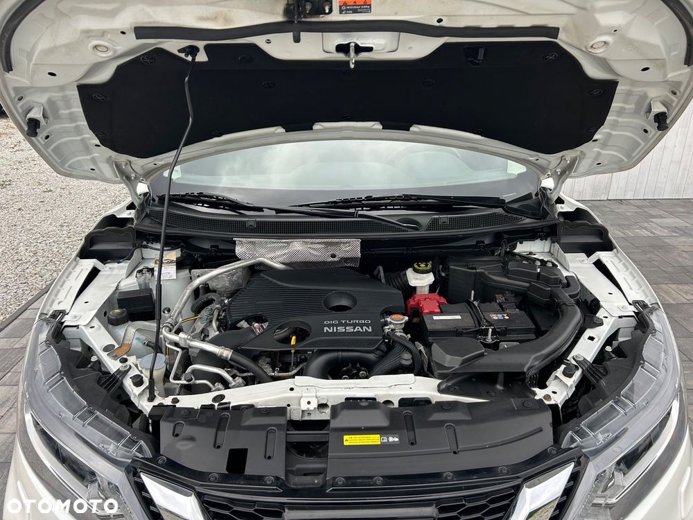 Nissan Qashqai 1.6 DIG-T N-Connecta - 18