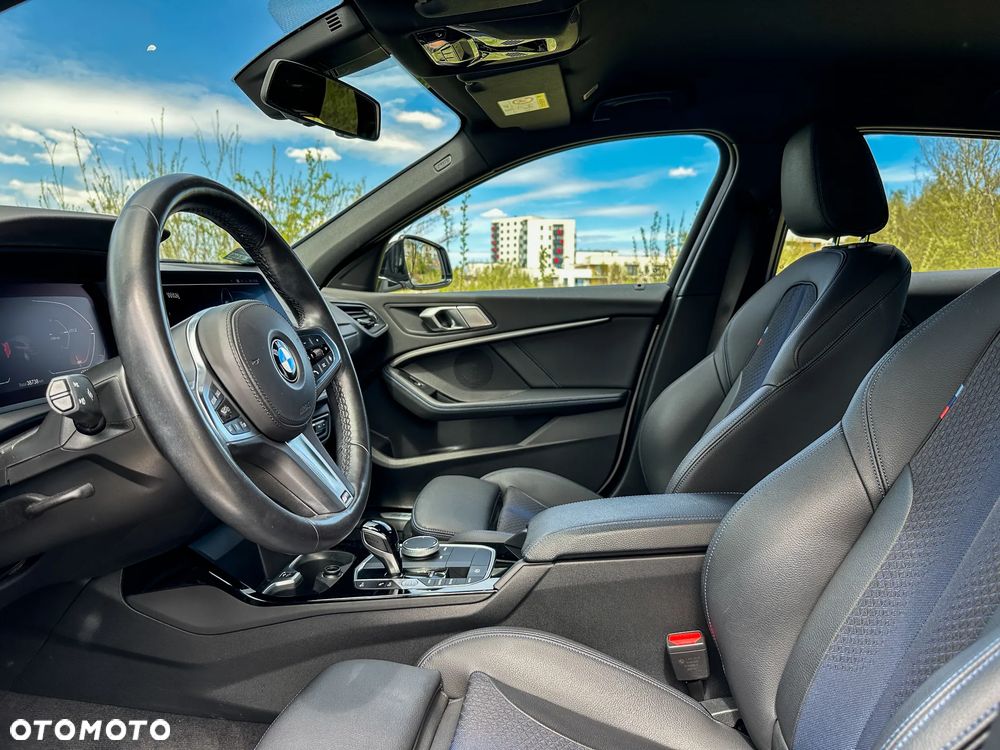 BMW Seria 1 118i M Sport - 9