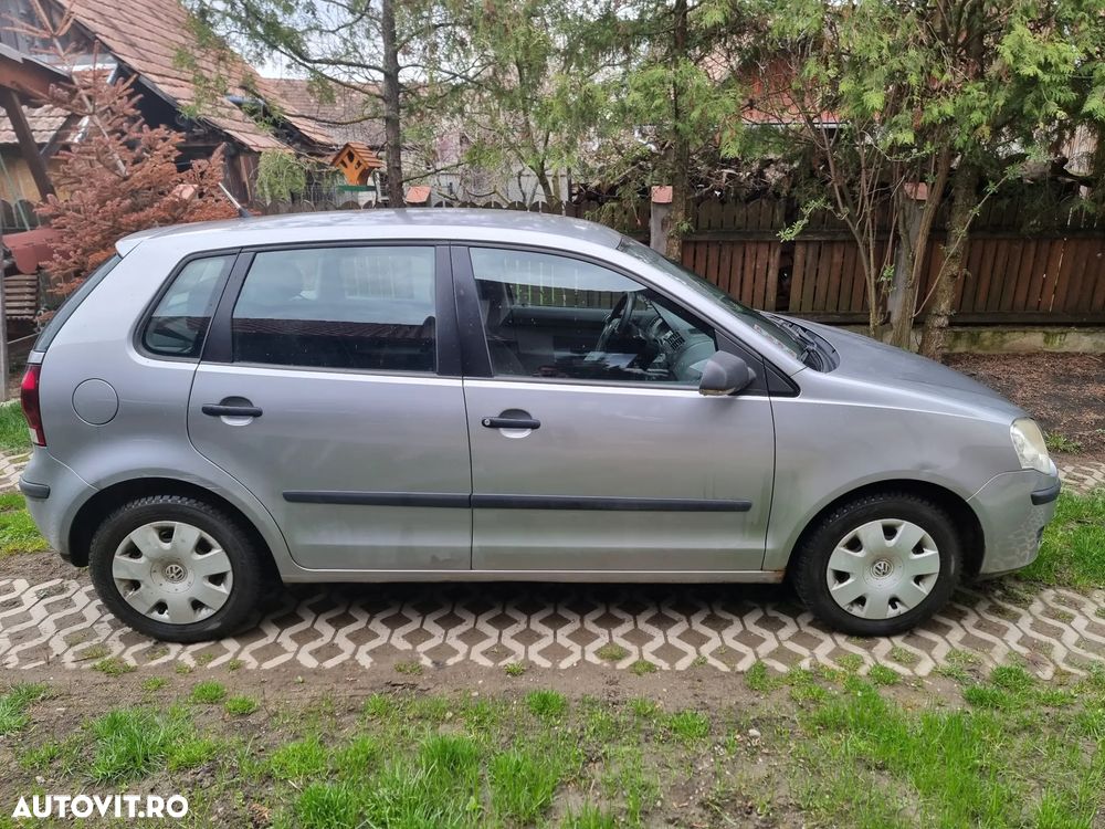 Volkswagen Polo 1.2 Comfortline - 2