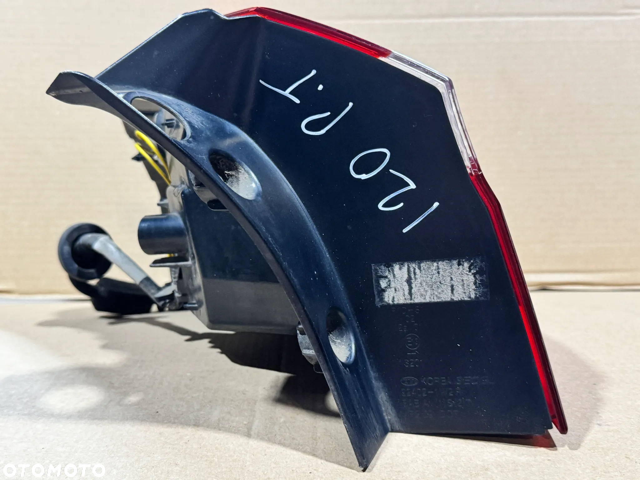 LAMPA PRAWA TYLNA PRAWY TYŁ KIA RIO III 92402-1W2 - 6