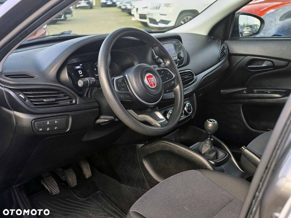 Fiat Tipo 1.4 16v Easy - 10